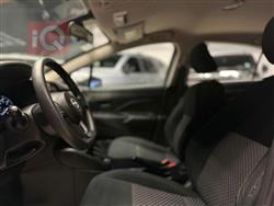 نيسان فيرسا